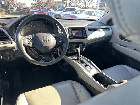 Used 2016 Honda HR-V LX image 15