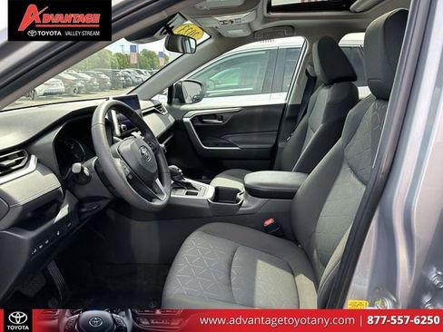 Used 2023 Toyota RAV4 XLE w/ Convenience Package AWD/4WD image 18