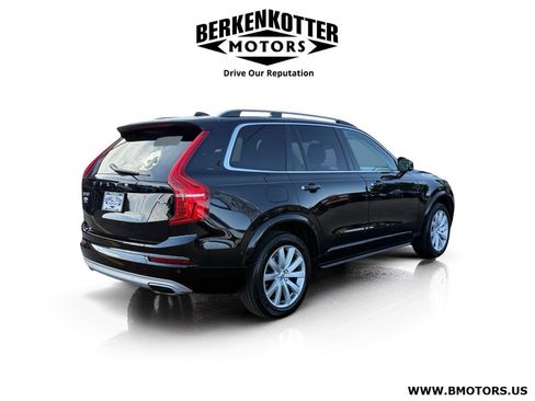Used 2016 Volvo XC90 T6 Momentum w/ Momentum Plus Package AWD/4WD image 3