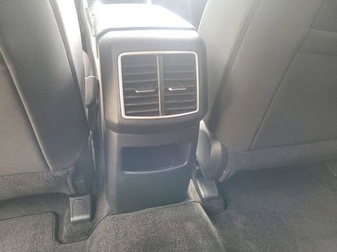 Certified 2025 Kia Sportage LX FWD image 16