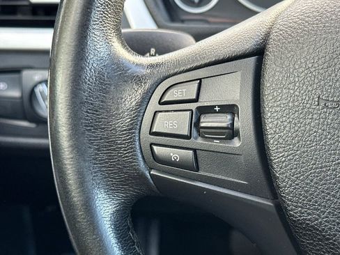 Used 2017 BMW 320i Sedan RWD image 24