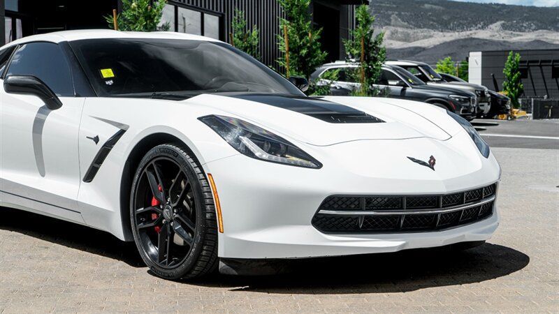 Used 2015 Chevrolet Corvette Stingray Coupe w/ 2LT Preferred Equipment Group RWD image 9