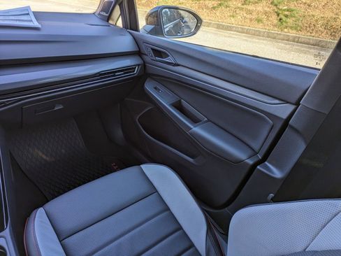 New 2024 Volkswagen GTI SE image 16