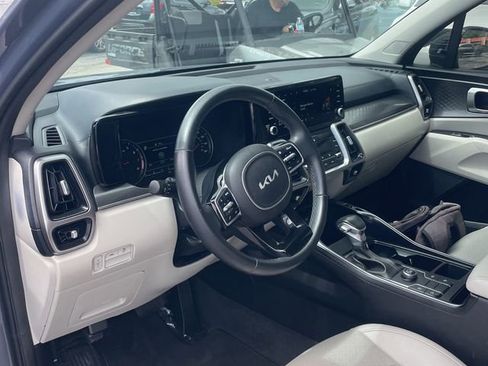 Used 2023 Kia Sorento S w/ Panoramic Sunroof Package FWD image 14