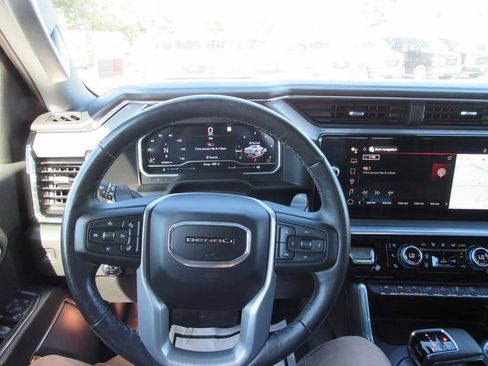 Certified 2022 GMC Sierra 1500 Denali image 13