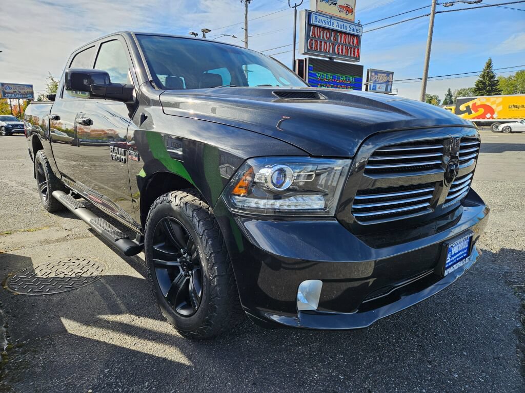 Used 2015 RAM 1500 Sport w/ Black Ram 1500 Sport Group AWD/4WD image 6