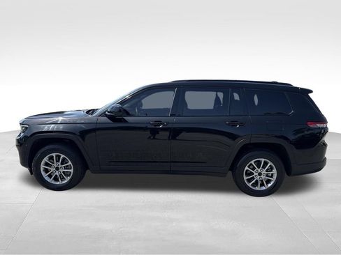 Used 2023 Jeep Grand Cherokee L Laredo AWD/4WD image 2
