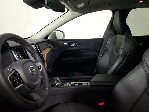 Certified 2023 Volvo XC60 B5 Plus w/ Protection Package Premier image 24