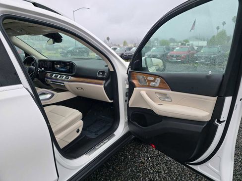 Used 2024 Mercedes-Benz GLE 450 4MATIC image 12