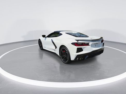 Used 2024 Chevrolet Corvette Stingray Coupe w/ 1LT RWD image 8
