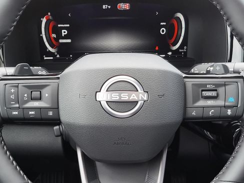 New 2026 Nissan Pathfinder Platinum FWD image 25