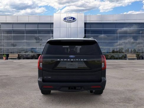 New 2026 Ford Expedition Active RWD image 5