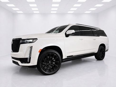 Used 2023 Cadillac Escalade ESV Sport Platinum w/ LPO, ONYX Package AWD/4WD image 7