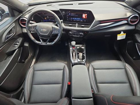 Used 2025 Chevrolet Trax RS w/ Driver Confidence Package FWD image 15