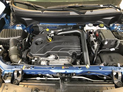 Certified 2024 Chevrolet Equinox LT image 3