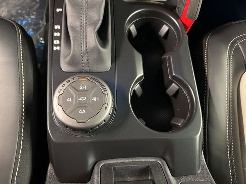 New 2026 Ford Bronco Outer Banks image 16