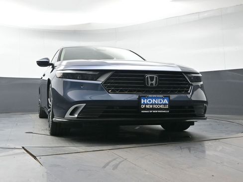 Certified 2024 Honda Accord Touring image 34