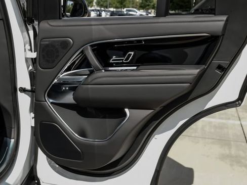 New 2026 Land Rover Range Rover SE AWD/4WD image 59