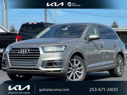 Used 2017 Audi Q7 3.0T Prestige AWD/4WD image 1