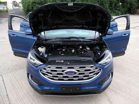 Used 2020 Ford Edge Titanium AWD/4WD image 29