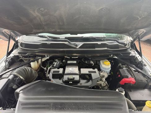 Used 2024 RAM 2500 Laramie AWD/4WD image 19