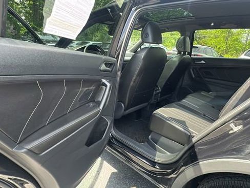 Used 2024 Volkswagen Tiguan SE R-Line AWD/4WD image 34