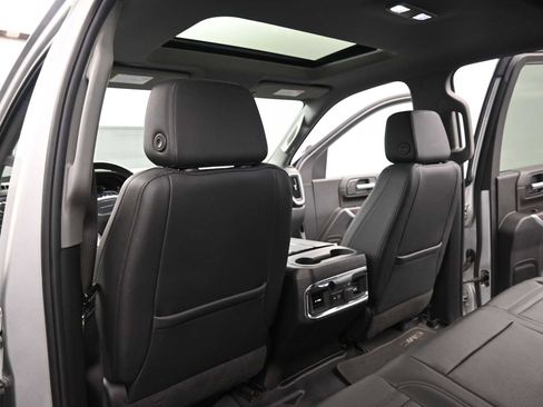 Used 2022 GMC Sierra 3500 Denali w/ Denali Ultimate Package image 24