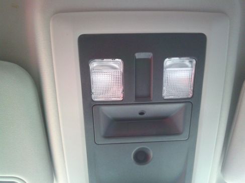 Used 2013 RAM 2500 Tradesman w/ Chrome Appearance Group image 19