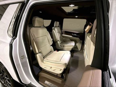 New 2026 GMC Yukon XL Denali image 13