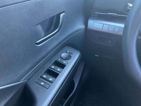 Used 2026 Hyundai Kona SE image 17