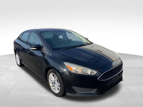 Used 2015 Ford Focus SE FWD image 13