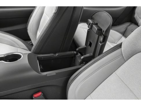Used 2024 Ford Mustang Coupe RWD image 9