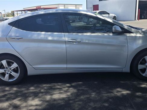 Used 2013 Hyundai Elantra GLS w/ Preferred Pkg FWD image 4