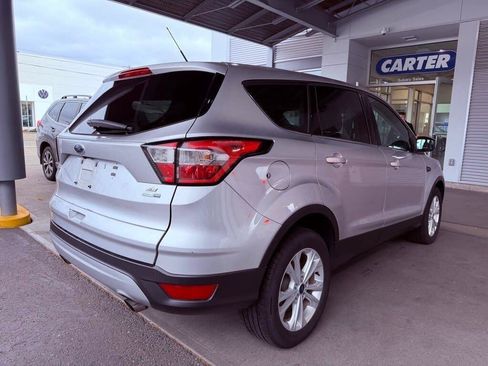 Used 2017 Ford Escape SE image 7