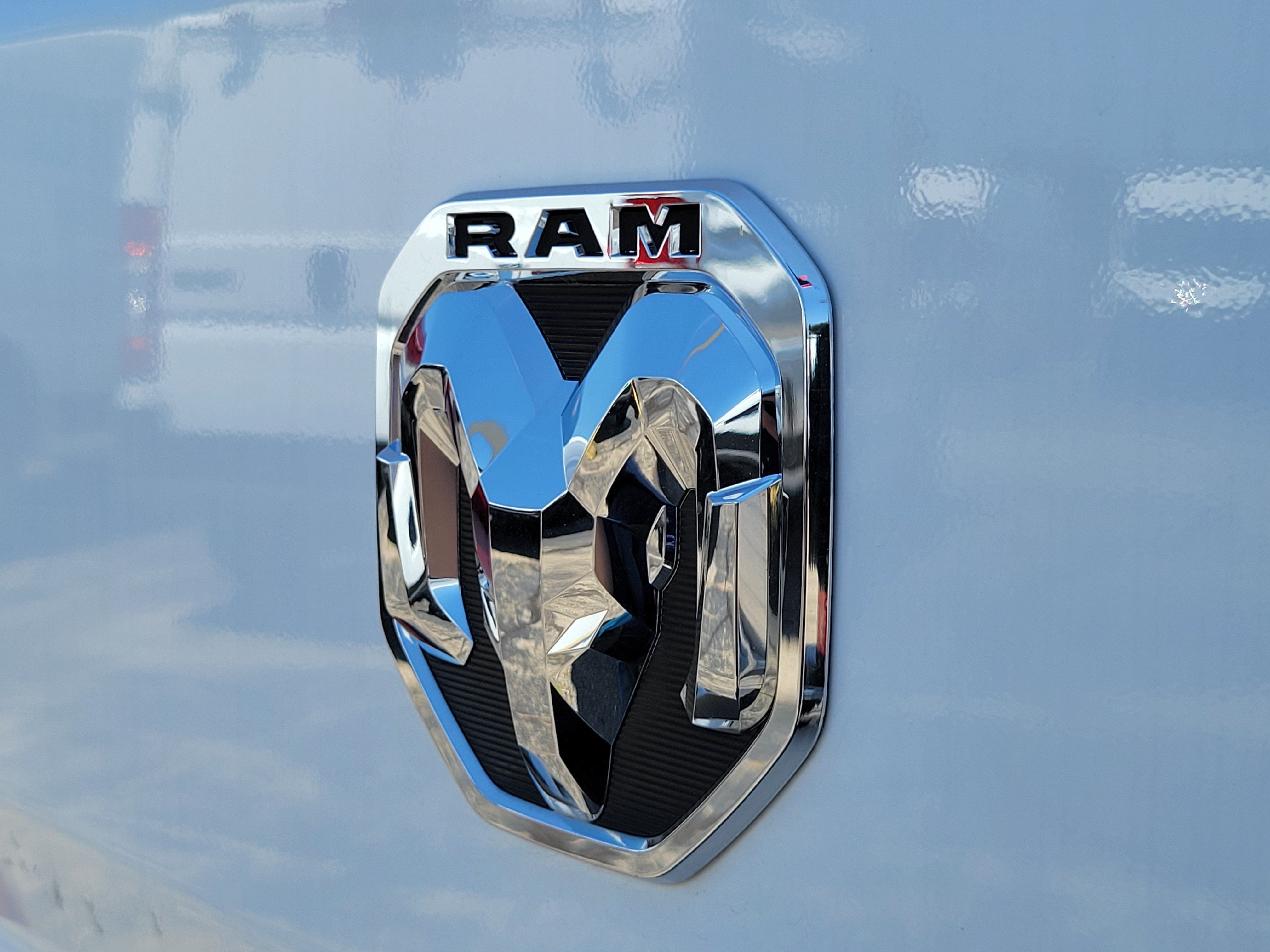 Used 2025 RAM ProMaster 2500 w/ U-Haul Equipment Group FWD image 20