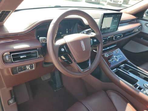 Certified 2024 Lincoln Aviator Black Label w/ Dynamic Handling Package AWD/4WD image 13