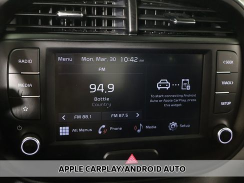 Used 2025 Kia Soul LX w/ LX Technology Package FWD image 6