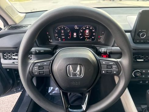 Used 2025 Honda Accord SE image 11