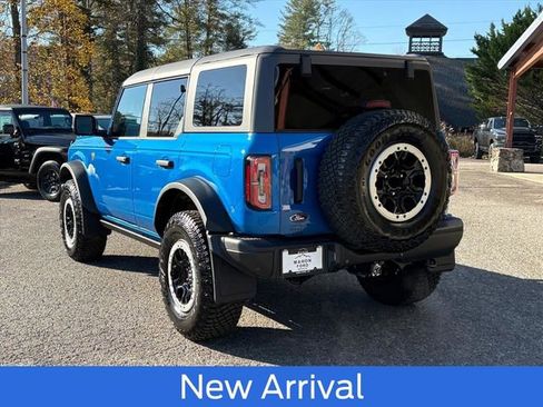 Used 2022 Ford Bronco Badlands image 5