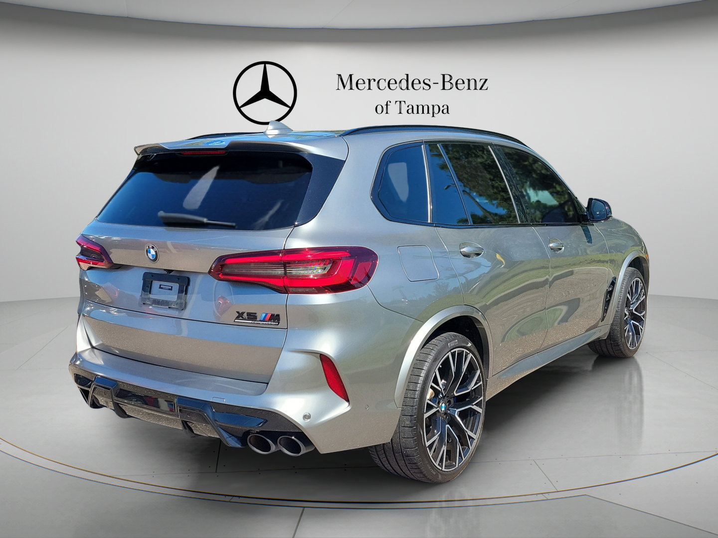 Used 2021 BMW X5 M w/ Competition Package AWD/4WD image 3