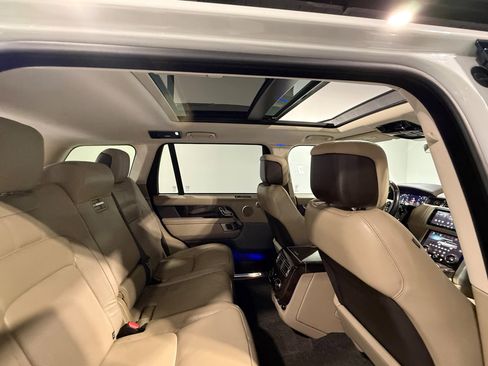 Used 2018 Land Rover Range Rover Long Wheelbase Supercharged image 46