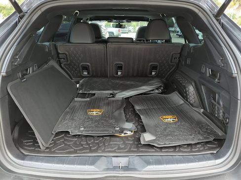 Used 2025 Subaru Outback Wilderness AWD/4WD image 24