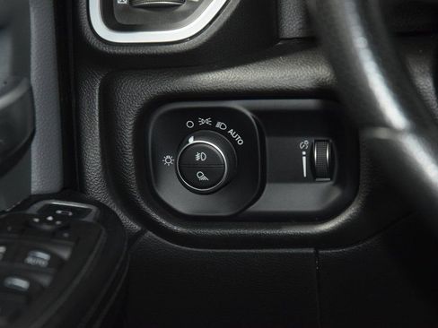 Used 2023 RAM 3500 Big Horn w/ Snow Chief Group image 38