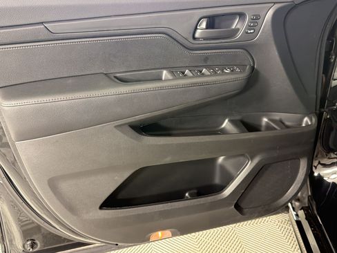 Used 2025 Honda Odyssey Sport-L image 14