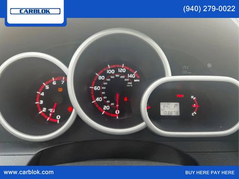 Used 2010 Pontiac Vibe GT image 17