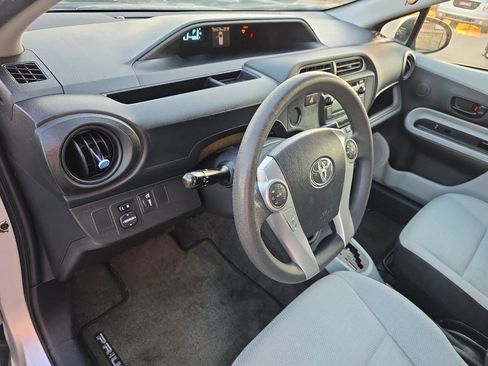 Used 2014 Toyota Prius C One image 10