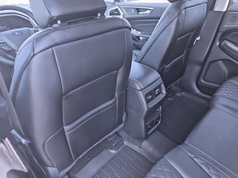Used 2024 Ford Edge Titanium AWD/4WD image 18