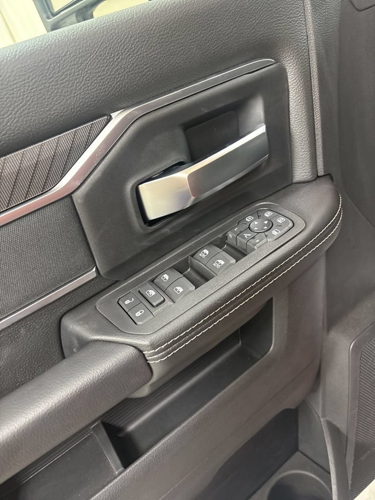 New 2026 RAM 2500 Big Horn AWD/4WD image 18
