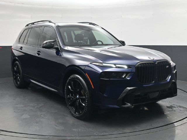 Certified 2025 BMW X7 M60i AWD/4WD image 2
