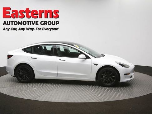 Used 2023 Tesla Model 3 Standard Range image 43